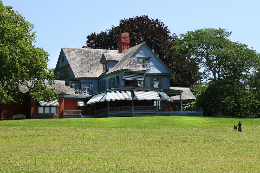 lawn and residential home in Long Island
